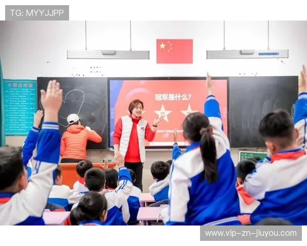 冠军球队球员参与公益讲座传播正能量影响青年群体，球队获得冠军怎么发朋友圈